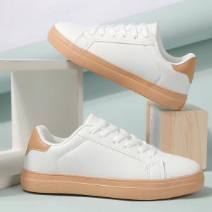 New white shoes, ladies' high-end casual shoes, leather sports shoes, skateboarding shoes, sports shoes