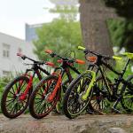 KCM-Alloy Bicycle Model Simulation Mountain Downhill Racing Mini Model Car Metal Bicycle Pendulum